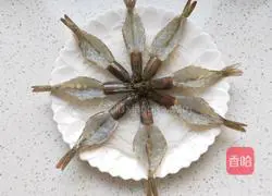 Illustration of how to make steamed shrimp with garlic vermicelli 5