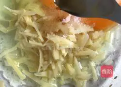 Illustration of how to make steamed eggs with bamboo shoots 7
