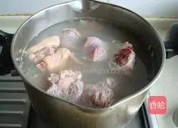 Illustration of how to make glutinous pork knuckle with sauce 3