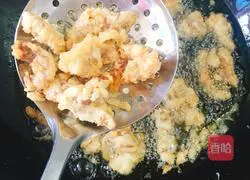 Illustration of how to make short crispy pork 9