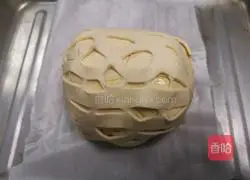 Illustration of how to make Wellington steak 12