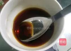 Illustration of how to pour boiled eggs with sauce 3