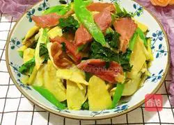 Illustration of how to stir-fry winter bamboo shoots with Fujian mustard greens 13
