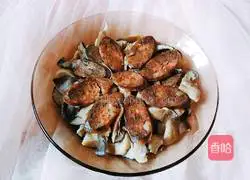 Illustration of how to make sausage and steamed mushrooms 7