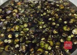 Illustration of how to make fried snails 1