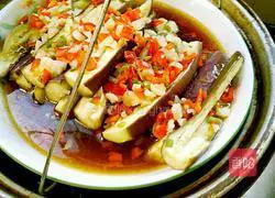 Illustration of steamed eggplant with red pepper 10
