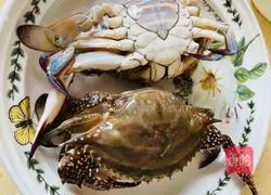 Illustration of how to make meat cakes and crabs 1