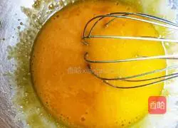 Illustration of how to make chiffon cake 3