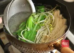 Illustration of Sichuan style boiled fish 4