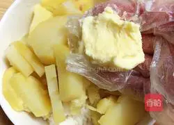 Illustration of how to make bacon, potato and rice pizza 6