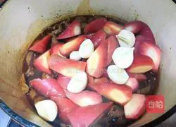 Sichuan Style - Illustration of Braised Carrot Sausage 18