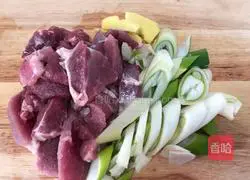 Pork braised pork recipe illustration 1