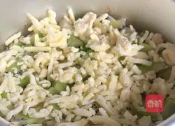 Illustration of how to make fruit pizza 9