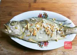 Recipe for gold and silver garlic yellow croaker Illustration 10