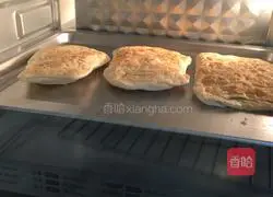 Illustration of how to make Nanchong Guokui with jelly filling 5