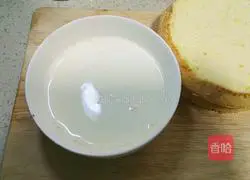 Illustration of how to make chocolate yogurt mousse 3 