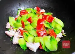 Illustration of how to make fried squid with cucumber 11