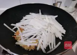 Illustration of how to make fried shredded radish with dried shrimp 5