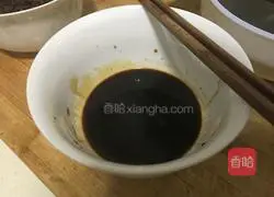 Illustration of how to make pork with pickled vegetables 12