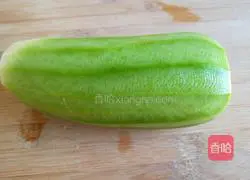 Illustration of how to make fried shrimps with chili pepper during the Lantern Festival on the 15th day of the first lunar month 3