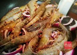 Illustration of how to make boiled shrimp 5