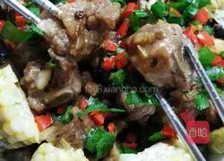 Illustration of how to make steamed pork ribs with black bean sauce 15