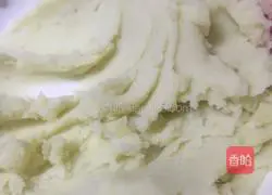Illustration of how to make pan-fried mashed potatoes 4