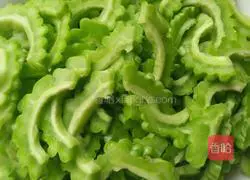 Bitter Melon Twice-cooked Pork Recipe Illustration 2