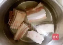 Illustration of how to make garlic white meat 4