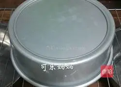 Illustration of how to make chiffon cake 14