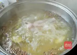 Illustration of making twice-cooked pork with sweet potato skin 5