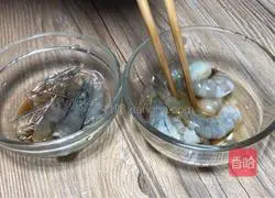 Illustration of how to make shrimp and tofu stew 2