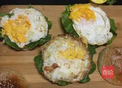 Illustration of how to make burgers 13