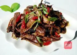 Illustration of Chicken Wings and Stewed Mushrooms 18