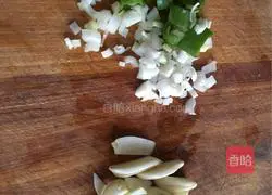 Sweet and sour pork ribs Illustration of the potato version 6