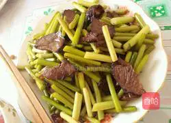 Illustration of how to make fried bacon with garlic sprouts 5