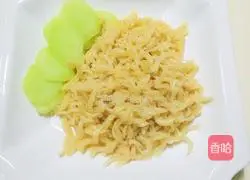 Illustration of how to make shrimp pasta 11