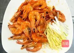 Illustration of how to cook braised sweet and sour shrimp with tomatoes 3