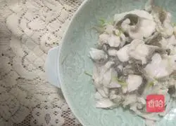 Illustration of how to make Fujian-style boiled fish fillets 5