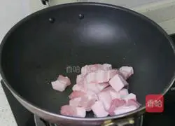 Illustration of how to cook pork belly and yam stew 2