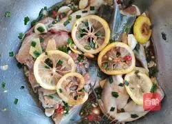 Illustration of how to grill Qingjiang fish in air fryer 9