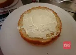 Minions Cream Cake Recipe Illustration 5