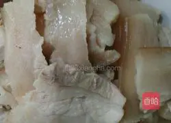 Illustration of how to make twice-cooked pork with ginger 1