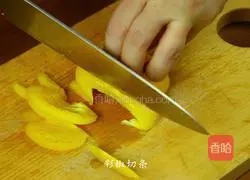 Illustration of how to make smoked salmon and stir-fried vegetables 4