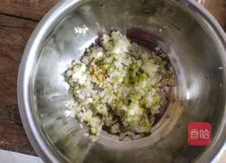 Illustration of how to make radish meatballs 3