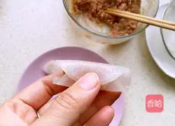 Illustration of how to make crystal radish rolls 7