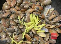 Illustration of how to stir-fry the flower shells 4