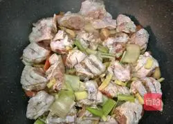 Three-juice stew pot recipe 4