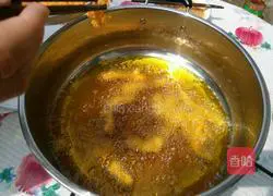 Illustration of how to make fried chicken tenders 10