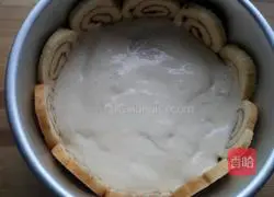 Illustration of how to make cake roll cheese mousse 13